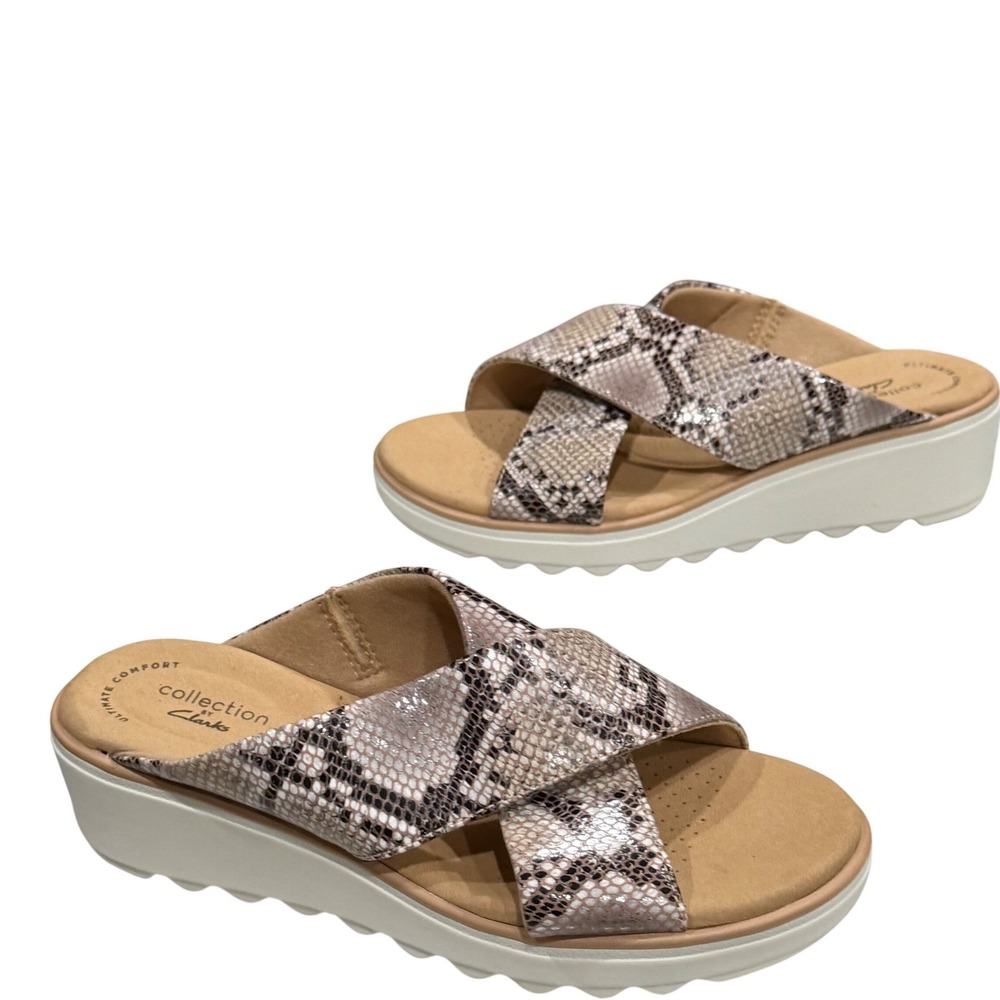 Clarks Collection Jillian Gem Wedge Sandal Womens 6.5 Tan Snakeskin Comfort
